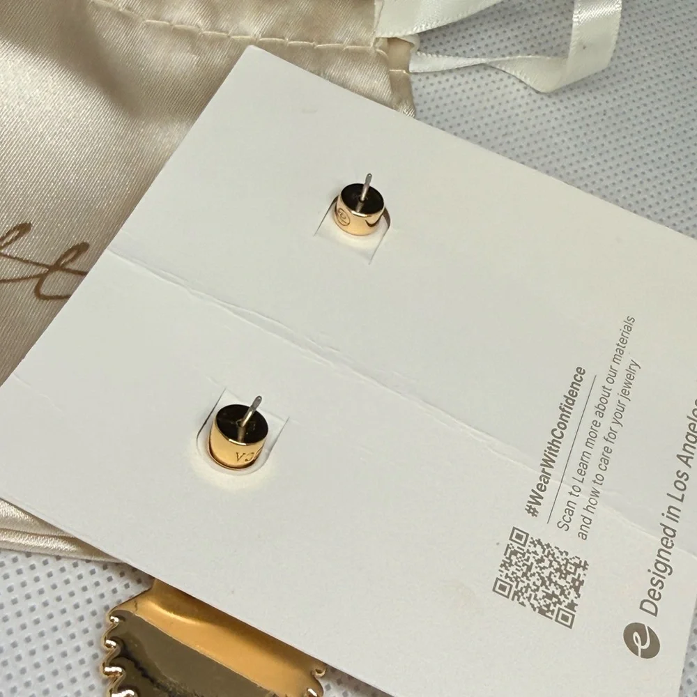 ettika Gold Shell Drop Earrings with Crystal Accent - Picture 3 of 3